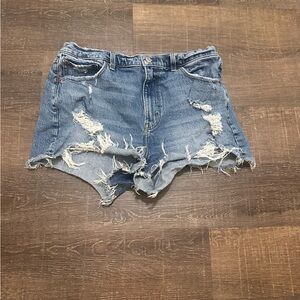 Abercrombie & Fitch The Mom Shorts High Rise Distressed Size 12